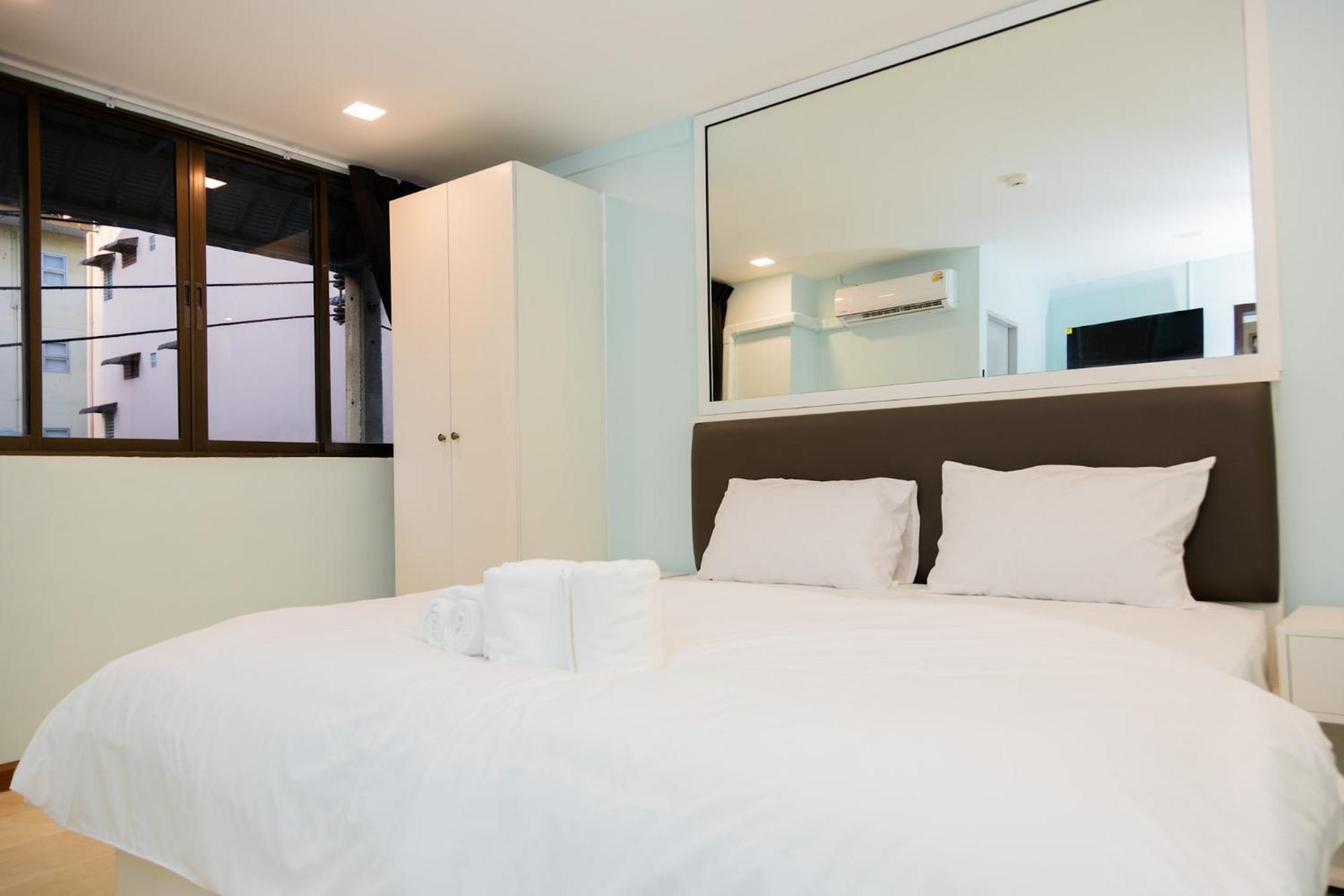 Cozy Stay Inn Бангкок Екстер'єр фото